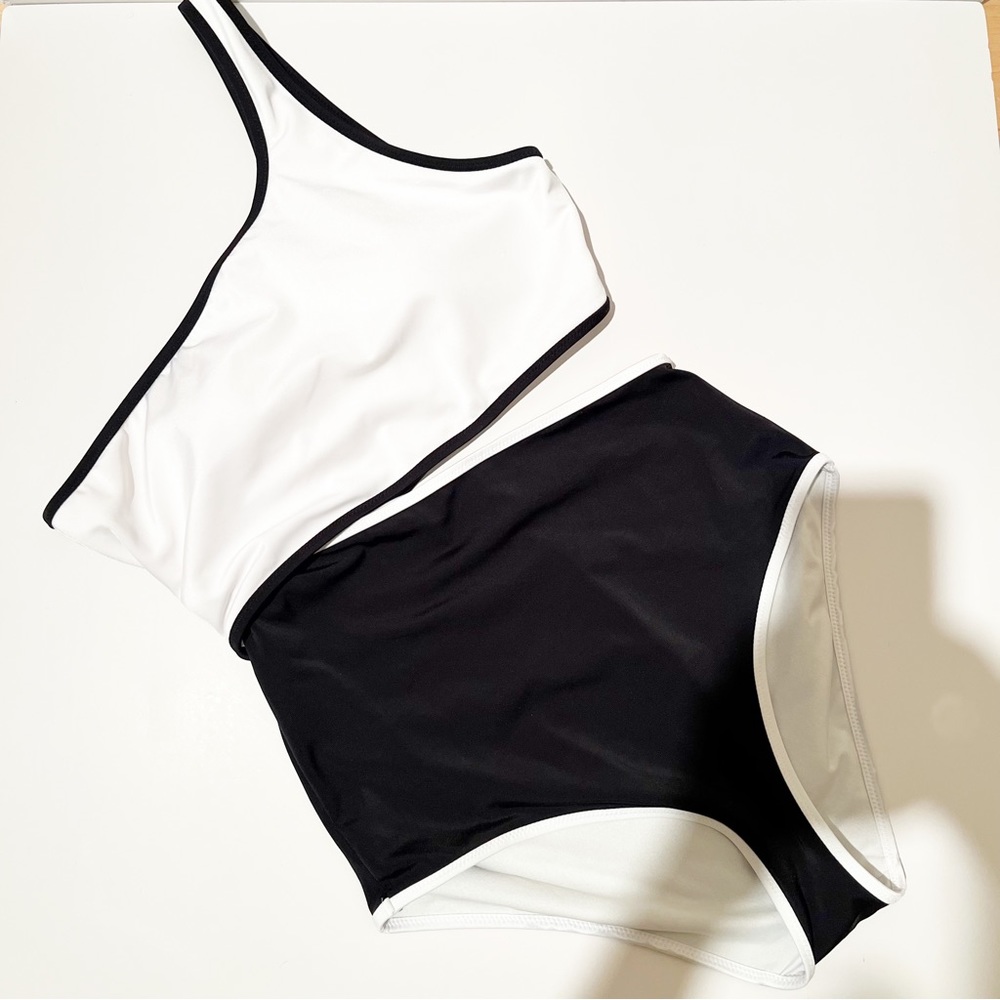 VICTORIA’s SECRET Essential Cutout One Piece One Shoulder Swimsuit small NEW NWT - Picture 5 of 5